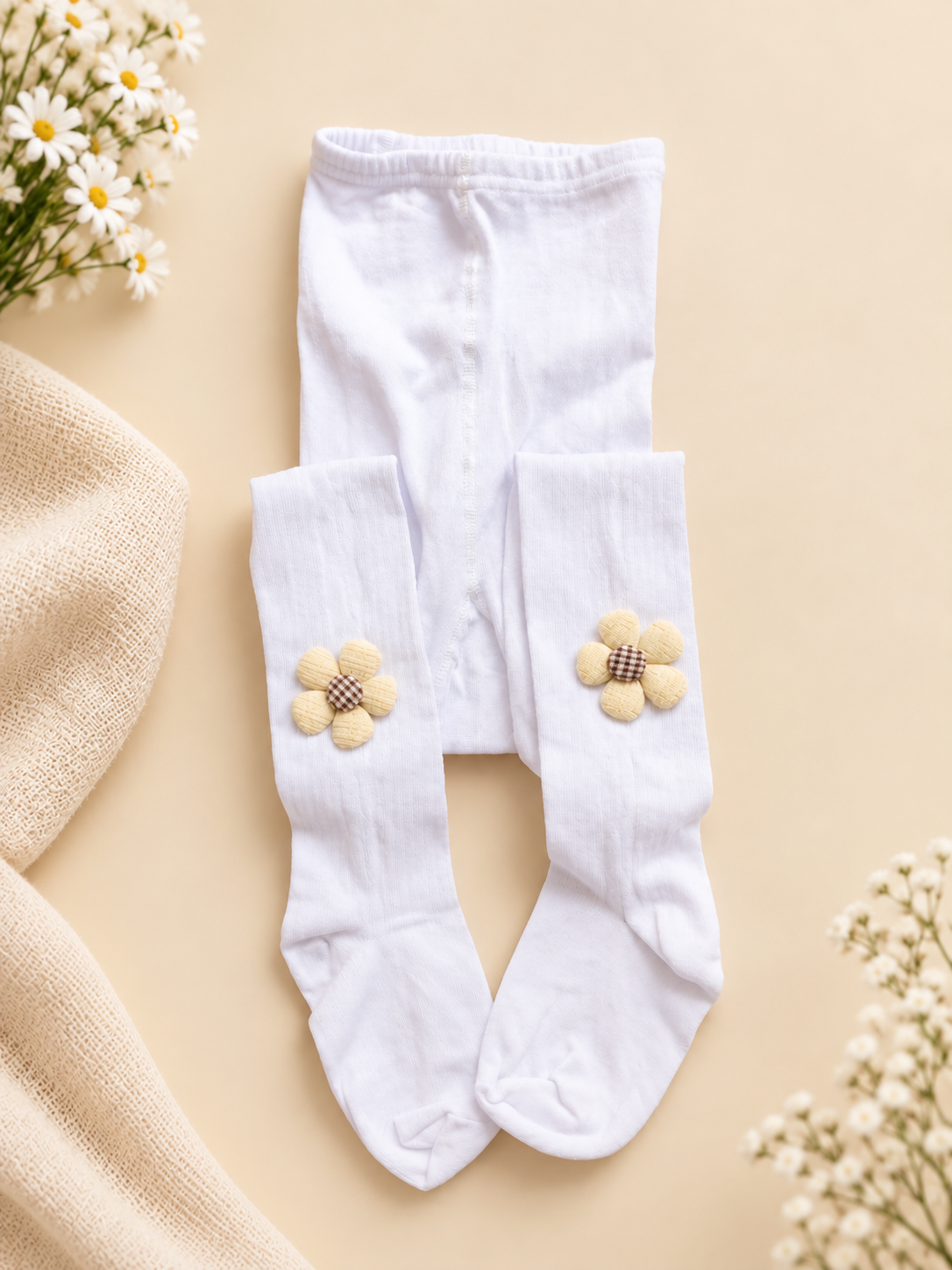 🧦 جوراب شلواری دخترانه سفید گل‌دار | جوراب‌شلواری مجلسی و روزمره با گل برجسته