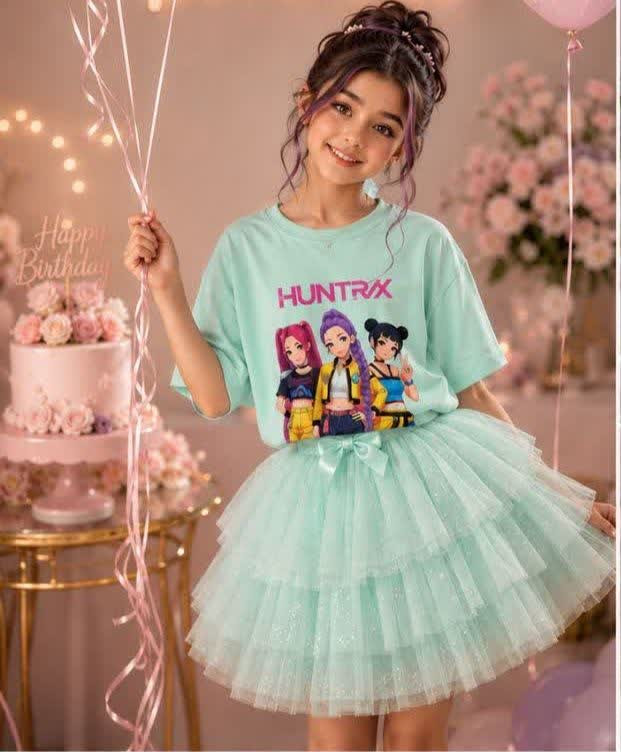 تی شرت تک دخترانه طرح کی پاپ و هانتریکس K_Pop , huntrix